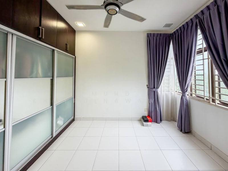 Kondominium untuk Dijual di Kristal View - Muhd Khairulnawawi Kamaruddin - Bedroom - PropertyGuru.com.my