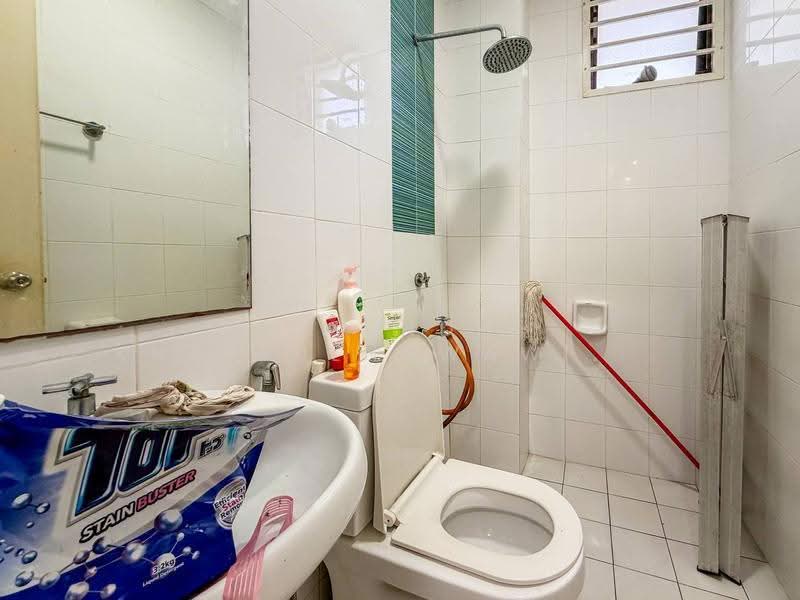 Kondominium untuk Dijual di Kristal View - Muhd Khairulnawawi Kamaruddin - Bathroom - PropertyGuru.com.my
