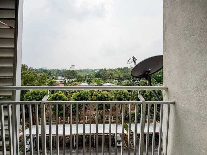 Kondominium untuk Dijual di Kristal View - Muhd Khairulnawawi Kamaruddin - Balcony - PropertyGuru.com.my