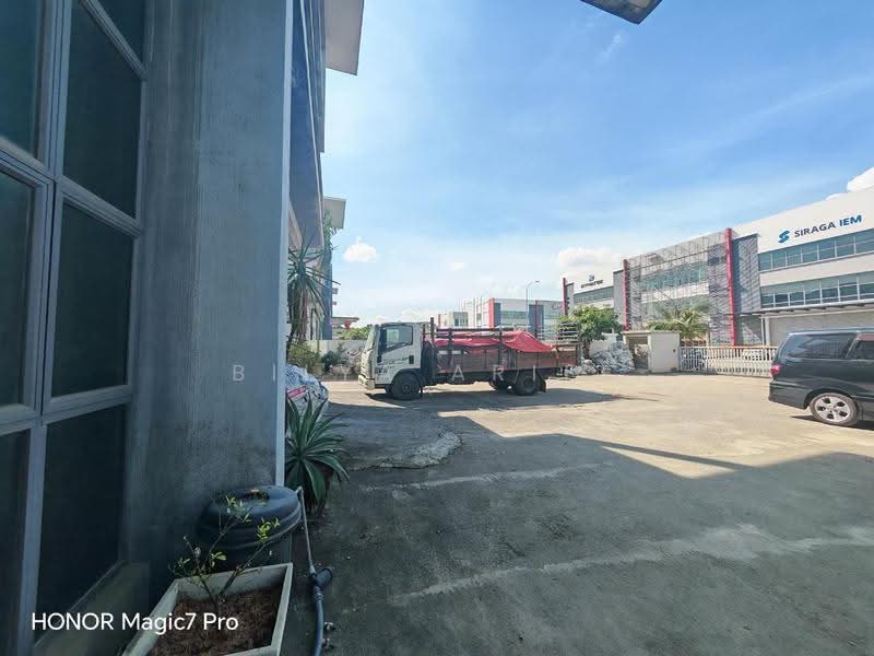 Factory for Sale in Kampung Bukit Kemuning (Shah Alam) - BILYA ARIFF - PropertyGuru.com.my