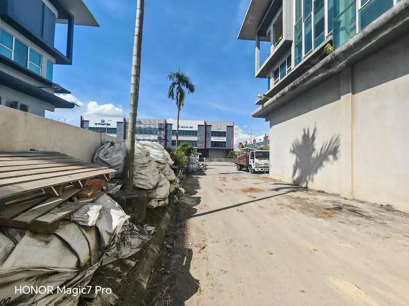 Factory for Sale in Kampung Bukit Kemuning (Shah Alam) - BILYA ARIFF - PropertyGuru.com.my