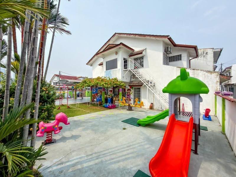 2-storey Terraced House for Sale in BANDAR PUCHONG JAYA (Puchong) - Muhd Khairulnawawi Kamaruddin - Exterior - PropertyGuru.com.my