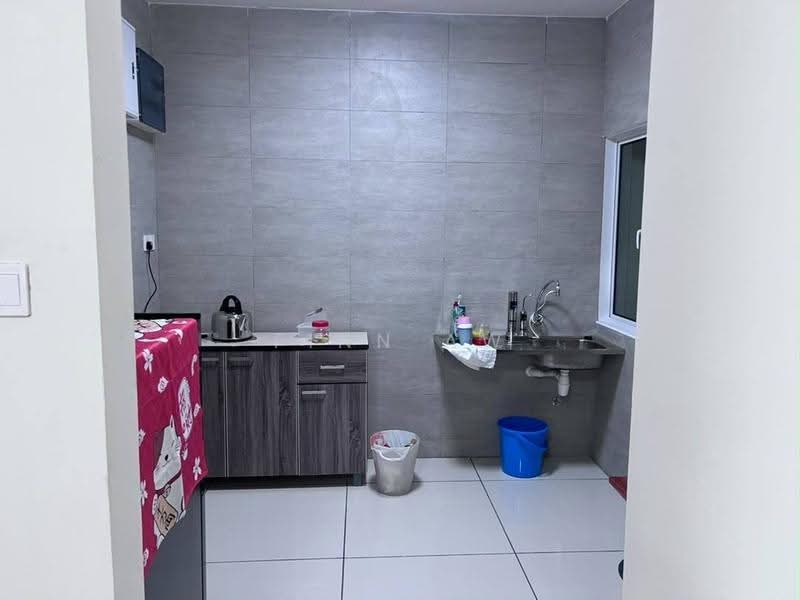 Pangsapuri untuk Disewa di Larkin Residence Phase 2 - Finn Aw - Kitchen - PropertyGuru.com.my