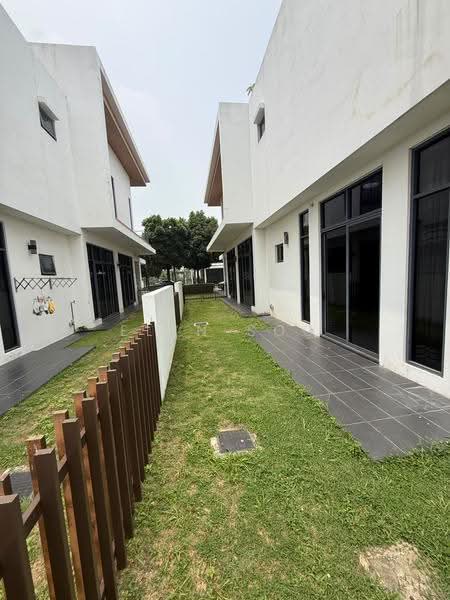 Rumah Berkembar untuk Disewa di Eco Sanctuary (Telok Panglima Garang) - Elyn Soo - Exterior - PropertyGuru.com.my