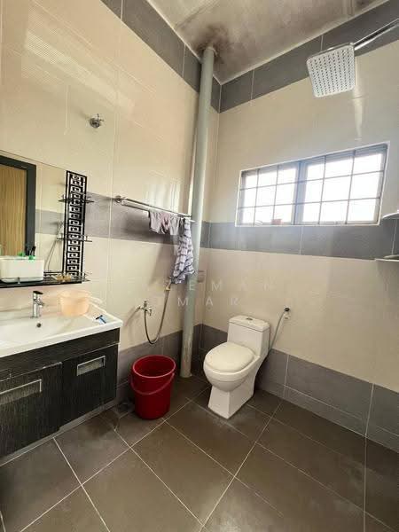 Rumah Teres 2-Tingkat untuk Dijual di Taman Kapar Indah (Kapar) - Hazeman Omar - Bathroom - PropertyGuru.com.my