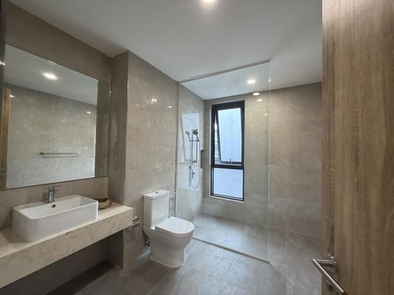 Bungalow House for Sale in Taman Tunku (Bukit Tunku (Kenny Hills)) - Sue . - Bathroom - PropertyGuru.com.my