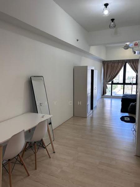 Kediaman Servis untuk Dijual di Aurora Suites @ Bukit Jalil - Sky Chan - Bedroom - PropertyGuru.com.my