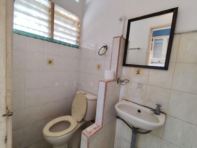 Rumah Teres 2-Tingkat untuk Dijual di Taman Midah (Cheras) - Adelyn Lee - Bathroom - PropertyGuru.com.my