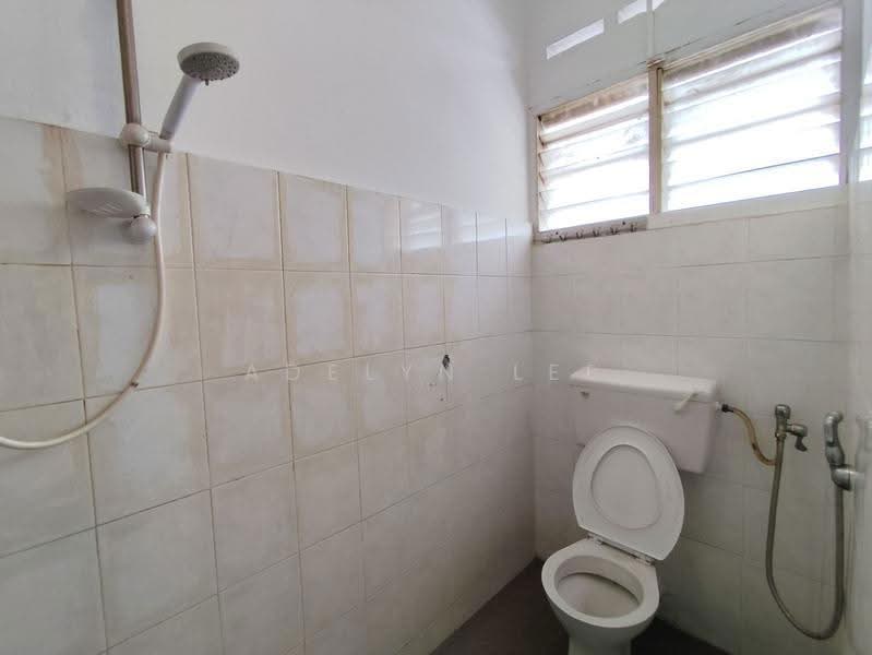 Rumah Teres 2-Tingkat untuk Dijual di Taman Midah (Cheras) - Adelyn Lee - Bathroom - PropertyGuru.com.my