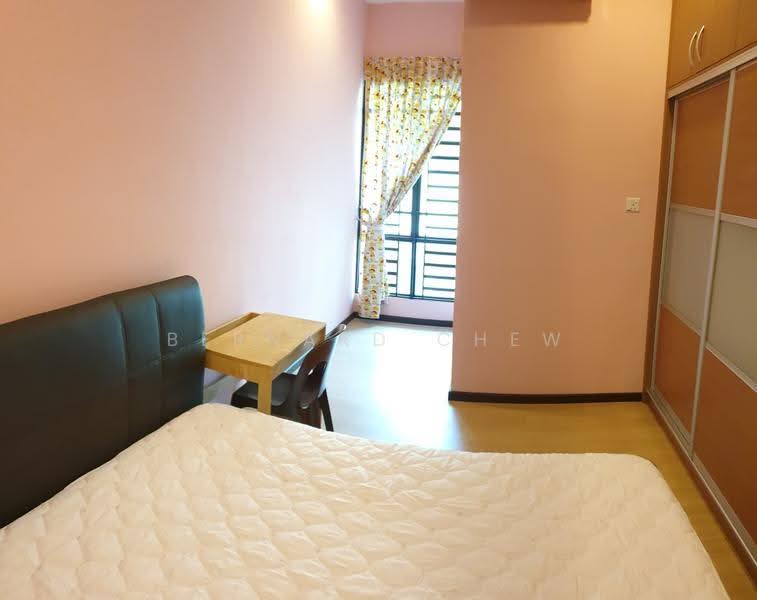 3-storey Terraced House for Rent in Bandar Bayan Bahru (Bayan Lepas) - Bernard Chew - Bedroom - PropertyGuru.com.my
