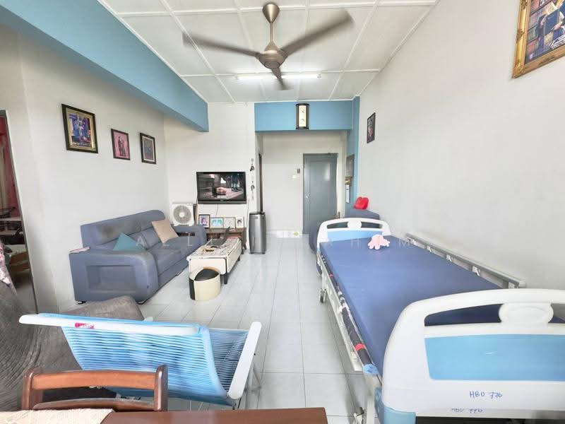 Condominium for Sale at Sri Hijau - Azli Ibrahim - Living Room - PropertyGuru.com.my