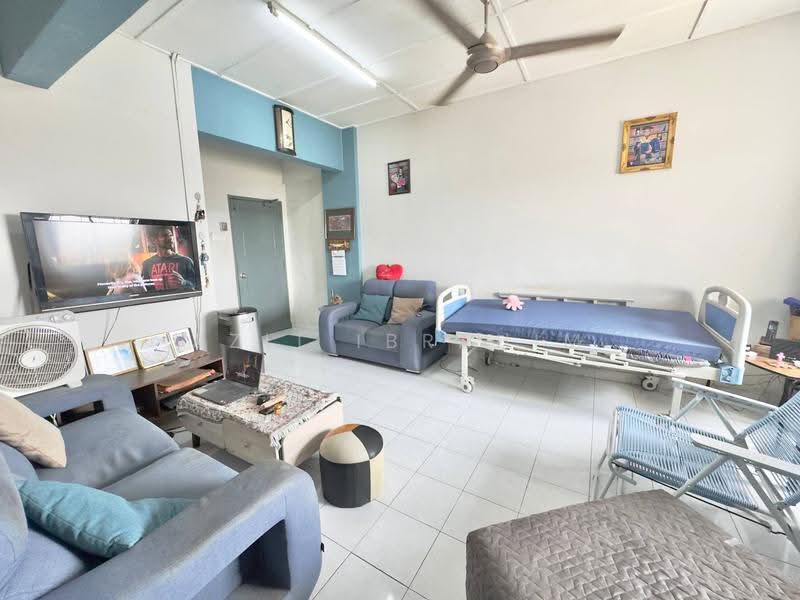 Condominium for Sale at Sri Hijau - Azli Ibrahim - Living Room - PropertyGuru.com.my