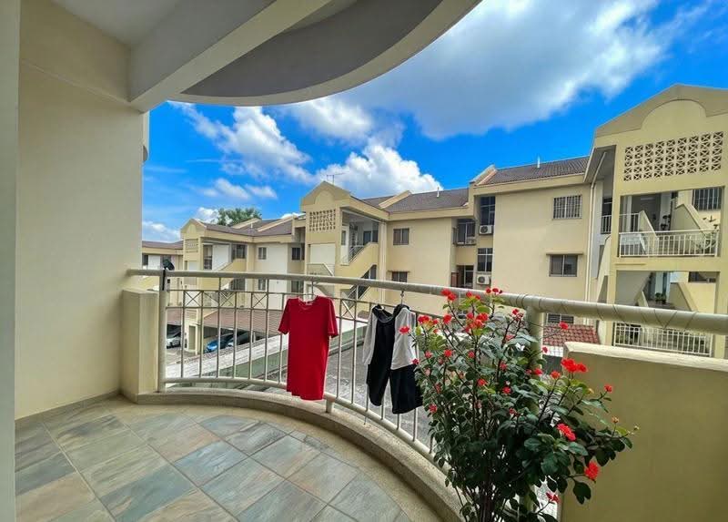 Pangsapuri untuk Dijual di Midah Heights Condominium - Adelyn Lee - Balcony - PropertyGuru.com.my
