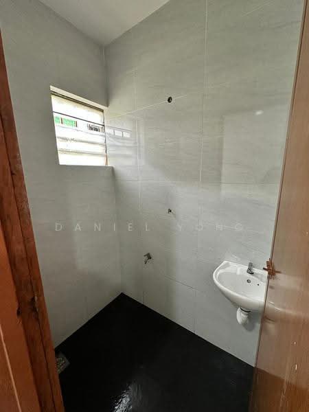 1-storey Terraced House for Sale in Mentakab (Pahang) - Daniel Yong - Bathroom - PropertyGuru.com.my