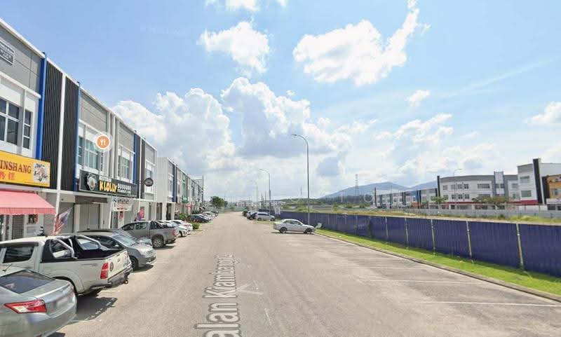 Shop for Sale in Bandar Indahpura (Kulai) - Ee Fong Toh - Exterior - PropertyGuru.com.my