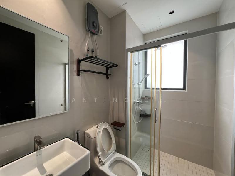 Condominium for Rent at Bay Point @ Country Garden Danga Bay - YANTING.C . - Bathroom - PropertyGuru.com.my