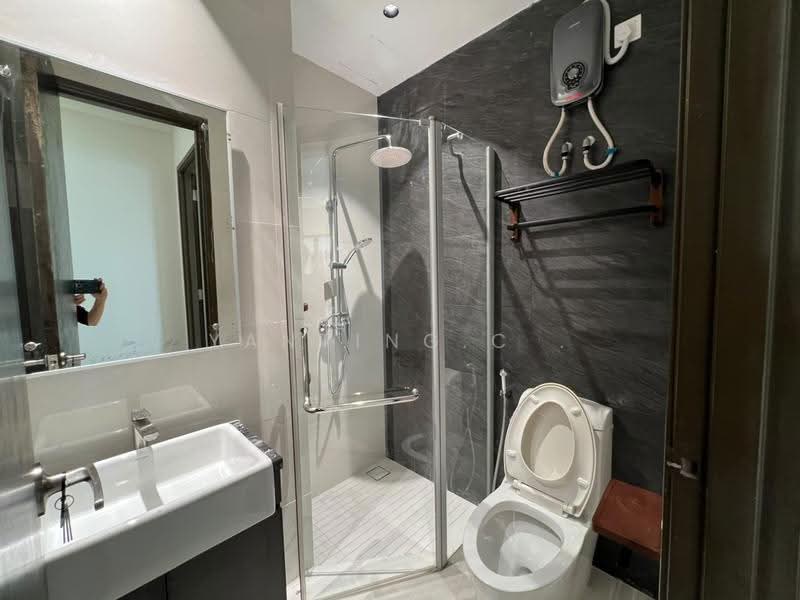 Condominium for Rent at Bay Point @ Country Garden Danga Bay - YANTING.C . - Bathroom - PropertyGuru.com.my