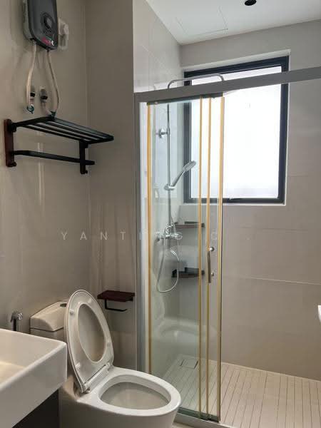 Condominium for Rent at Bay Point @ Country Garden Danga Bay - YANTING.C . - Bathroom - PropertyGuru.com.my