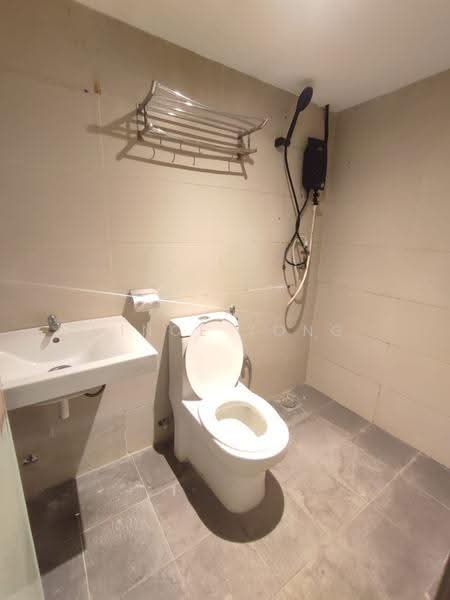 2-storey Terraced House for Rent in Pudu (KL City Centre) - Vince Yong - Bathroom - PropertyGuru.com.my