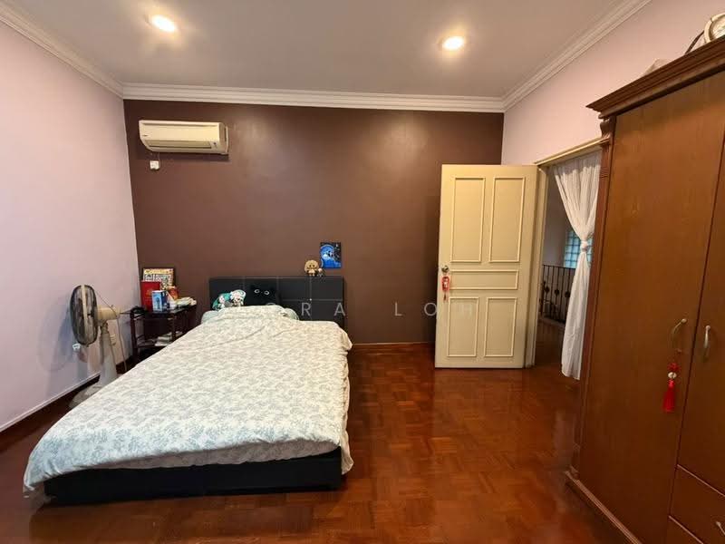Bungalow House for Sale in Taman Munshi Ibrahim (Tampoi) - Cora Loh - PropertyGuru.com.my