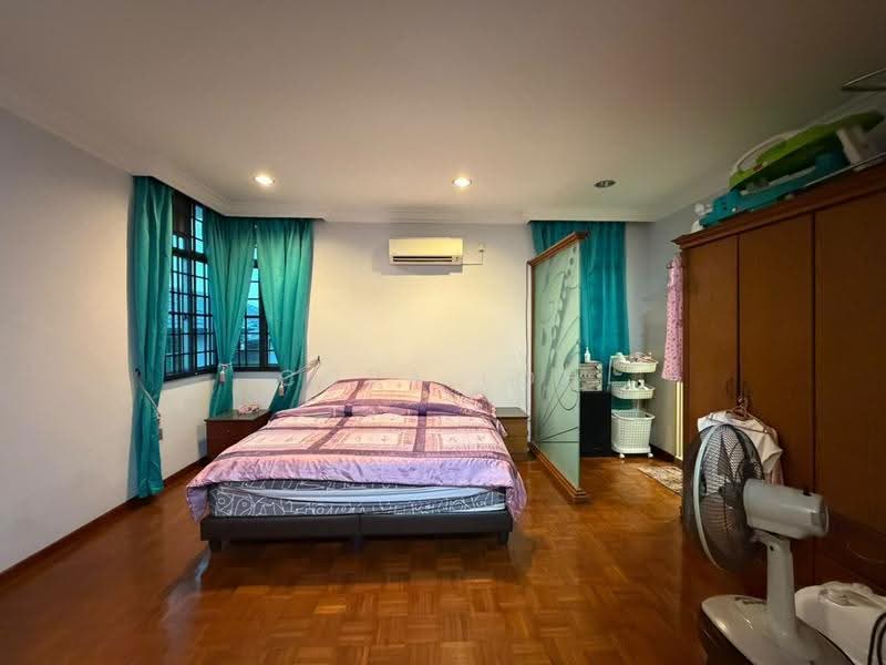 Bungalow House for Sale in Taman Munshi Ibrahim (Tampoi) - Cora Loh - PropertyGuru.com.my