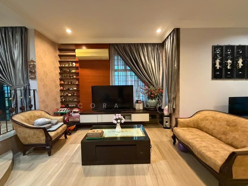 Bungalow House for Sale in Taman Munshi Ibrahim (Tampoi) - Cora Loh - PropertyGuru.com.my