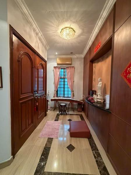 Bungalow House for Sale in Taman Munshi Ibrahim (Tampoi) - Cora Loh - PropertyGuru.com.my