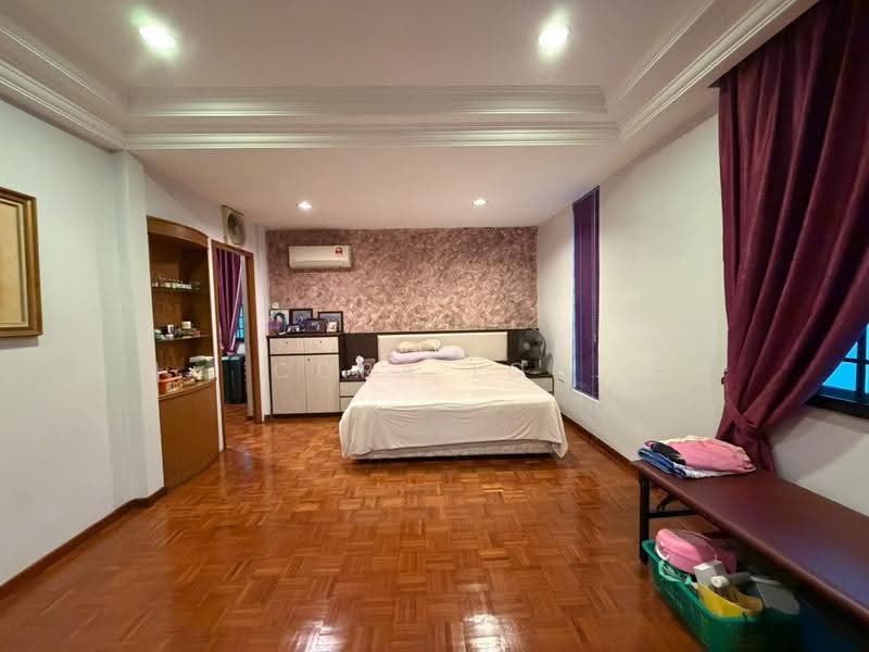Bungalow House for Sale in Taman Munshi Ibrahim (Tampoi) - Cora Loh - PropertyGuru.com.my