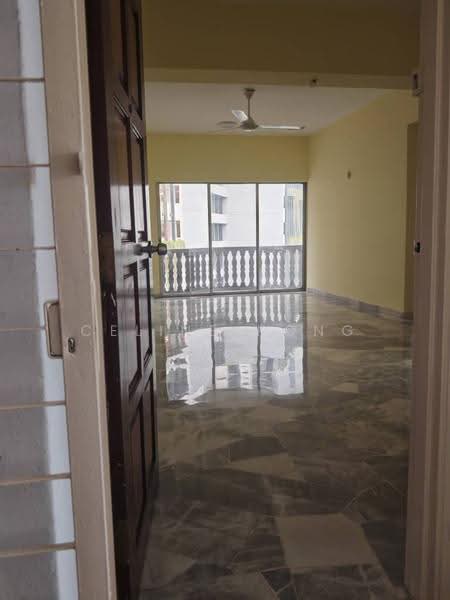 Kondominium untuk Dijual di Gemilang Indah - Celine Kong - Living Room - PropertyGuru.com.my