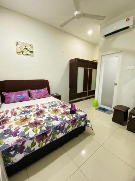 Rumah Teres untuk Disewa di Bandar Springhill (Jimah) - TF Lee - Bedroom - PropertyGuru.com.my