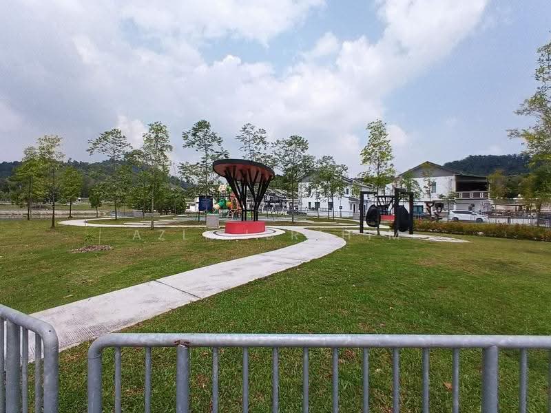 2-storey Terraced House for Sale in Saujana Utama (Puncak Alam) - Azli Ibrahim - Exterior - PropertyGuru.com.my
