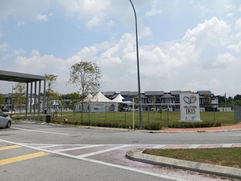 2-storey Terraced House for Sale in Saujana Utama (Puncak Alam) - Azli Ibrahim - Exterior - PropertyGuru.com.my