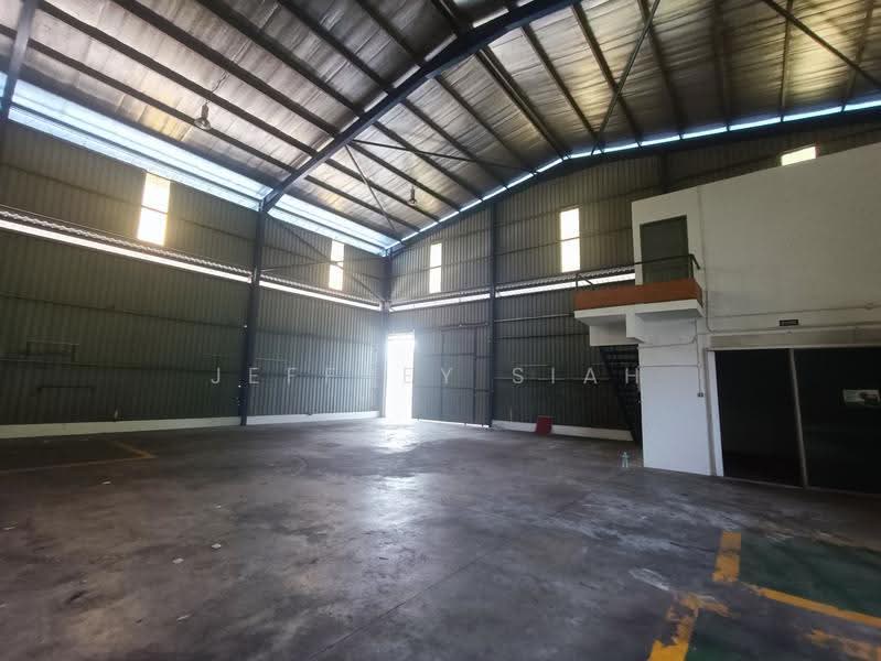 Warehouse for Rent in Taman Industri Integrasi Rawang (Rawang) - Jeffrey Siah - Interior - PropertyGuru.com.my