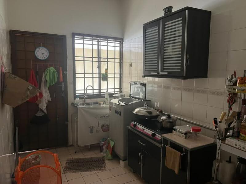 Rumah Teres untuk Dijual di Taman Putri Kulai (Kulai) - June Tan - Kitchen - PropertyGuru.com.my
