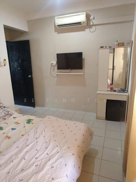 2-storey Terraced House for Sale in Taman Muhibbah (Kulai) - Ee Fong Toh - Bedroom - PropertyGuru.com.my