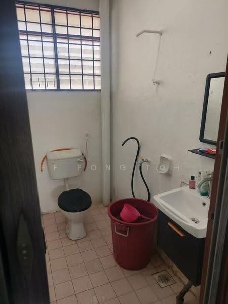 2-storey Terraced House for Sale in Taman Muhibbah (Kulai) - Ee Fong Toh - Bathroom - PropertyGuru.com.my