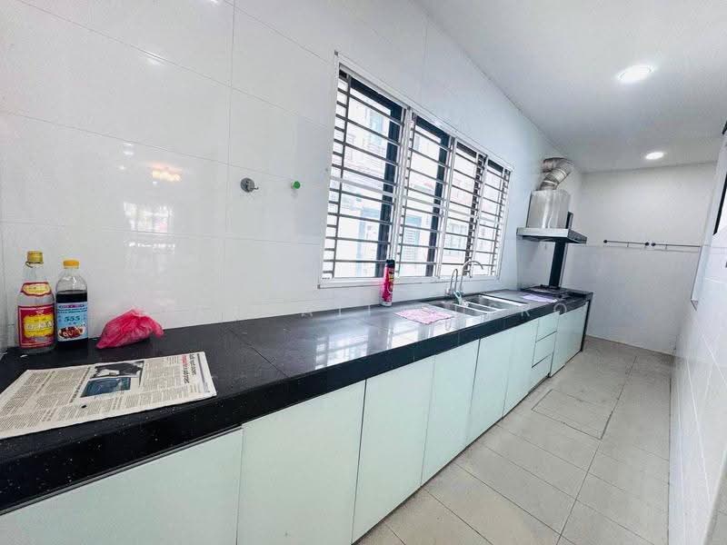 Terraced House for Sale in Alam Impian (Shah Alam) - Salawati Busro - Kitchen - PropertyGuru.com.my