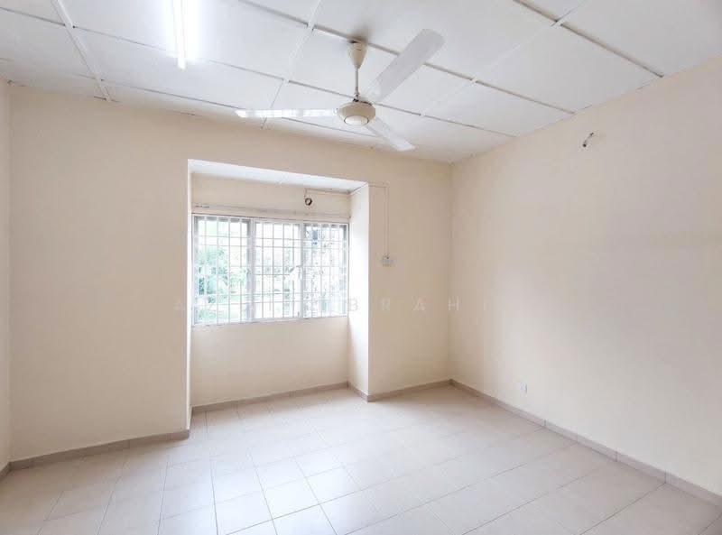 Rumah Teres 2-Tingkat untuk Dijual di Seksyen 8 (Bangi) - Azli Ibrahim - Interior - PropertyGuru.com.my
