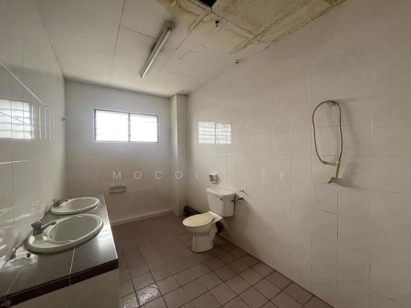 Apartment for Sale at Westlands Court - Mocole Lee - Bathroom - PropertyGuru.com.my