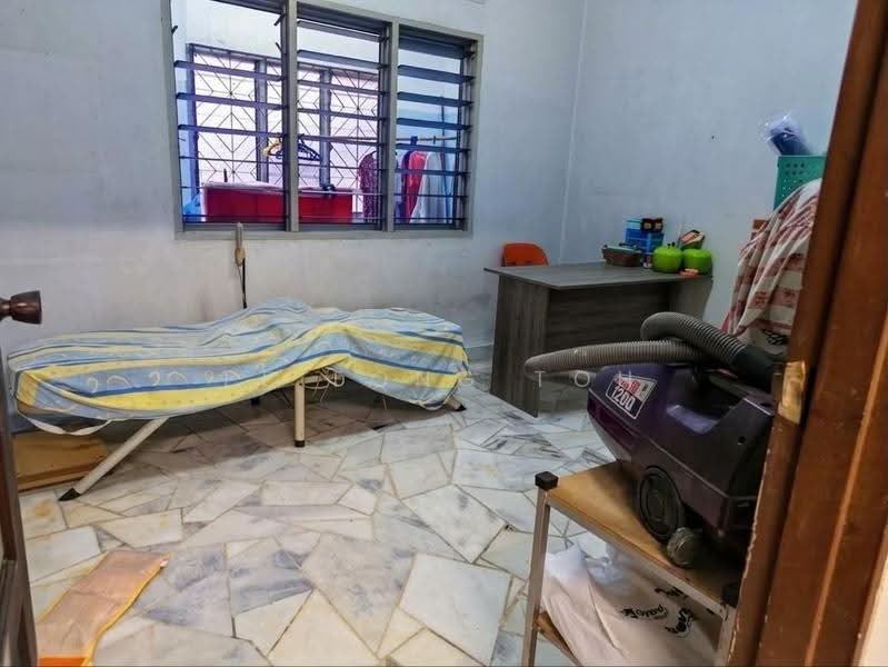 1-storey Terraced House for Sale in Taman Johor Jaya (Johor Bahru) - Ee Fong Toh - Interior - PropertyGuru.com.my