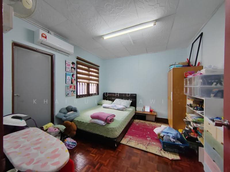 2-storey Terraced House for Sale in Bandar Baru Bangi (Selangor) - Muhd Khairulnawawi Kamaruddin - Bedroom - PropertyGuru.com.my