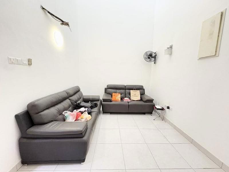 2-storey Terraced House for Sale in Bandar Dato Onn (Tebrau) - Yik Tat - PropertyGuru.com.my