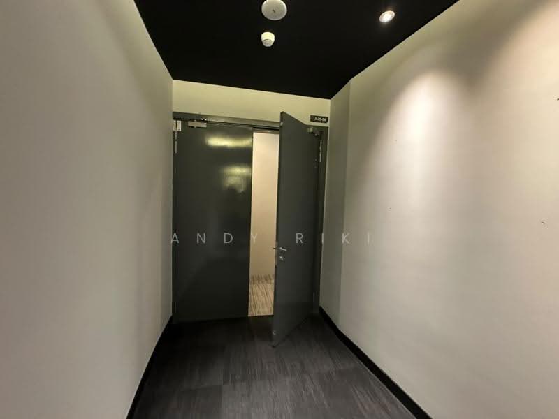 Pejabat untuk Disewa di Mont Kiara (Kuala Lumpur) - Andy Riki - Corridor - PropertyGuru.com.my