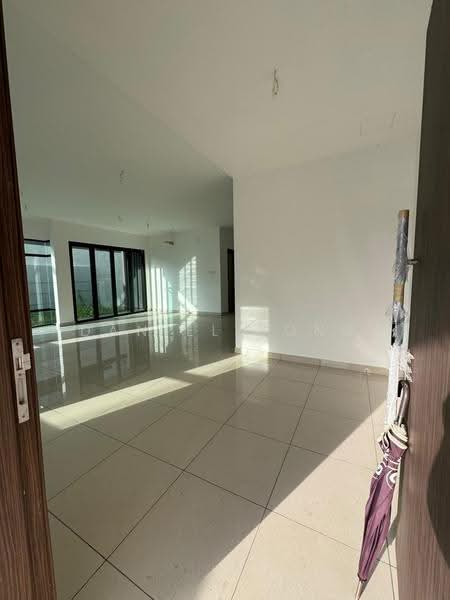 Rumah Berkembar untuk Dijual di Bandar Putra Kulai (Kulai) - Daniel Yong - Living Room - PropertyGuru.com.my