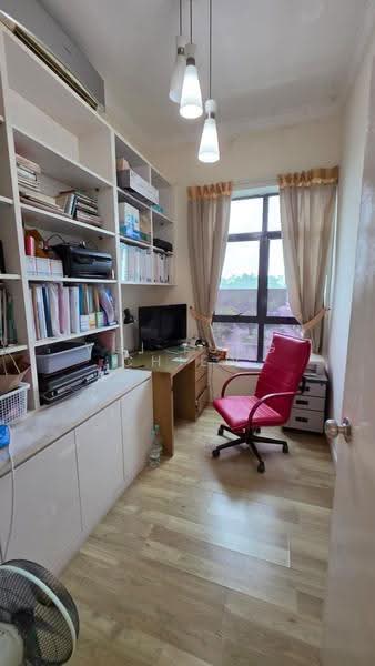 Condominium for Sale at The Peak Vista - Vui Fung Chiew - Study - PropertyGuru.com.my