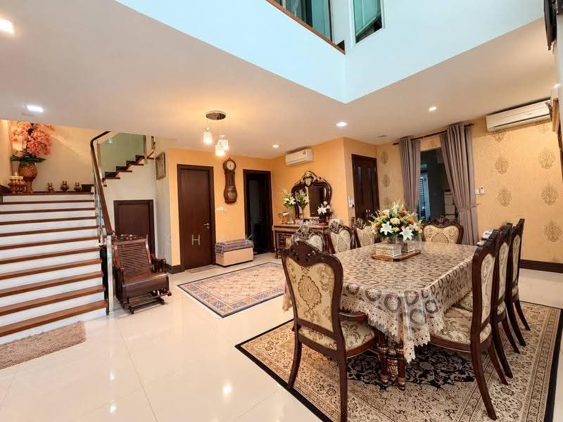 Rumah Banglo untuk Dijual di Wangsa Melawati (Wangsa Maju) - Ishak Ramli - Dining Room - PropertyGuru.com.my