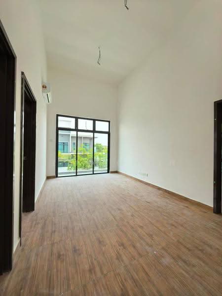 2-storey Terraced House for Sale in Taman Molek (Johor Bahru) - Ee Fong Toh - Interior - PropertyGuru.com.my