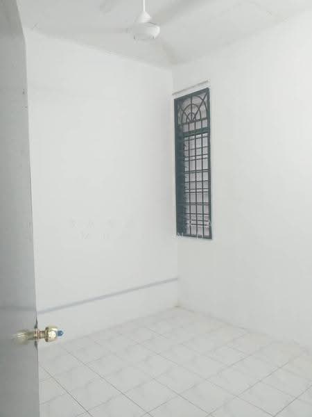 Rumah Teres 1-Tingkat untuk Disewa di Lunas (Kedah) - Sanggaran Muniandy - Bedroom - PropertyGuru.com.my