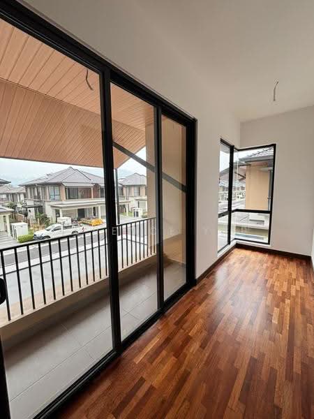 Rumah Berkembar untuk Dijual di Rawang (Selangor) - Terence Yap - Balcony - PropertyGuru.com.my