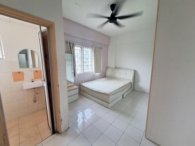 Pangsapuri untuk Disewa di Puncak Baiduri Apartment - Remy Lim - Bedroom - PropertyGuru.com.my